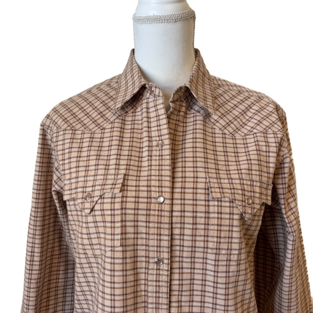 Wrangler Western Cowgirl Rodeo Shirt Silver Threading Pearl Snap Woman’s Medium